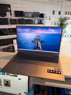 Medion Akoya E17201 (MD61901) – Intel Processor | 8 GB | 240 GB SSD | 17,3″ Full HD | Windows 11 Pro