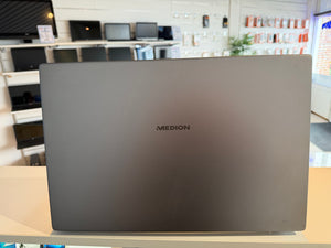 Medion Akoya E17201 (MD61901) – Intel Processor | 8 GB | 240 GB SSD | 17,3″ Full HD | Windows 11 Pro