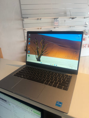 Dell Latitude 3340 – Intel Core i3-1315U | 8 GB RAM | 240 GB SSD | 13,3″ | Windows 11 Pro