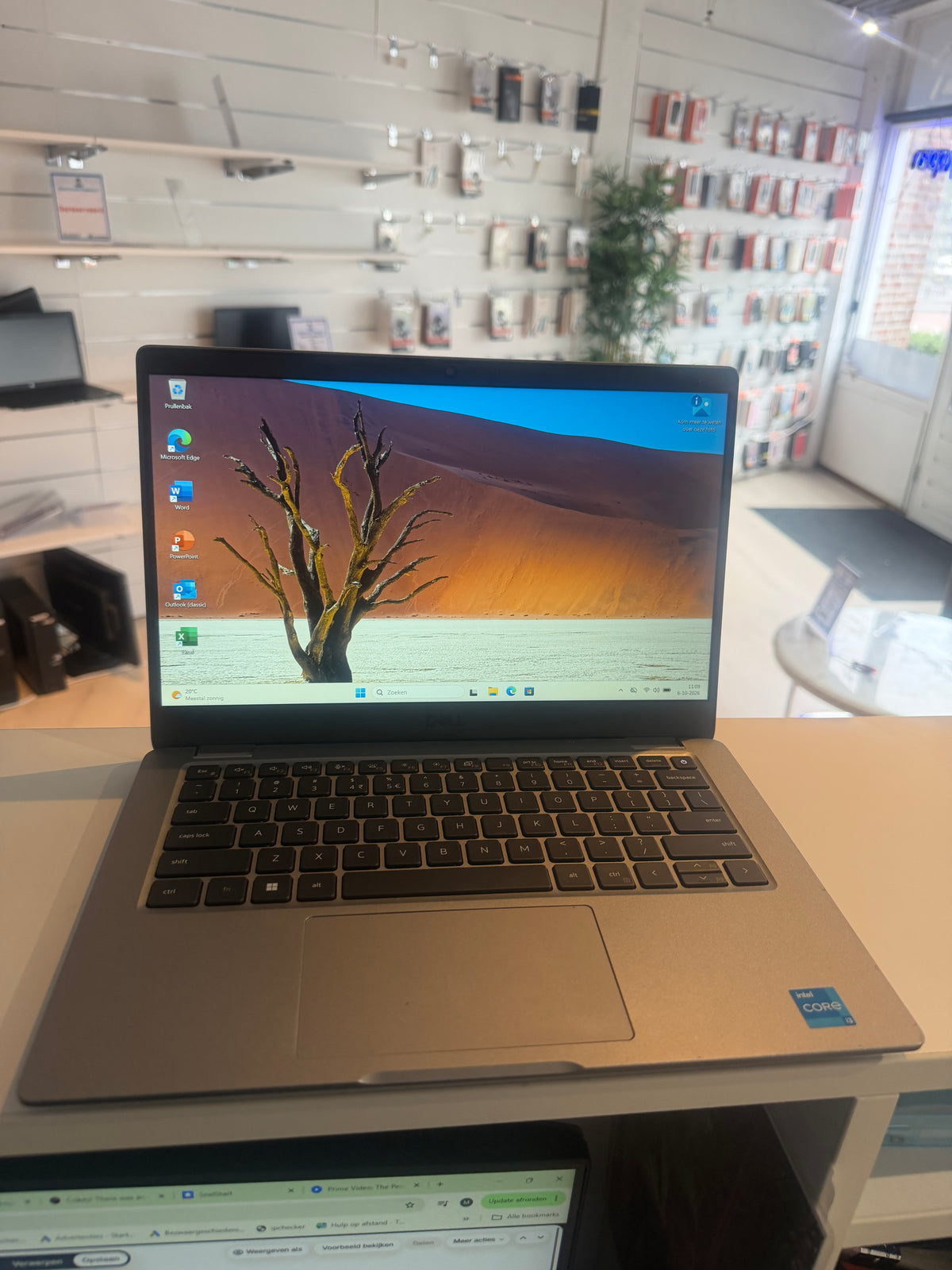 Dell Latitude 3340 – Intel Core i3-1315U | 8 GB RAM | 240 GB SSD | 13,3″ | Windows 11 Pro