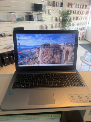 ASUS VivoBook R540LA – Intel Core i3 | 6 GB RAM | 256 GB SSD | 15,6″ Full HD | Windows 11 Home