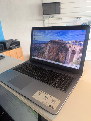 ASUS VivoBook R540LA – Intel Core i3 | 6 GB RAM | 256 GB SSD | 15,6″ Full HD | Windows 11 Home