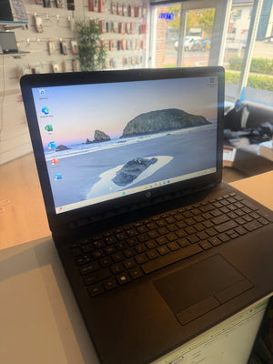 HP Notebook 15 – Intel Core i3-7020U | 8 GB RAM | 128 GB SSD | 15,6″ Full HD | Windows 11 Home