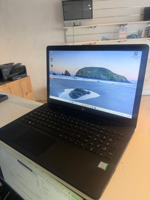 HP Notebook 15 – Intel Core i3-7020U | 8 GB RAM | 128 GB SSD | 15,6″ Full HD | Windows 11 Home