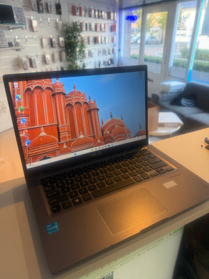 ASUS VivoBook 14 – BEHUIZING SCHADE | Intel Core i3-1115G4 | 8 GB RAM | 256 GB SSD | 14″ Full HD