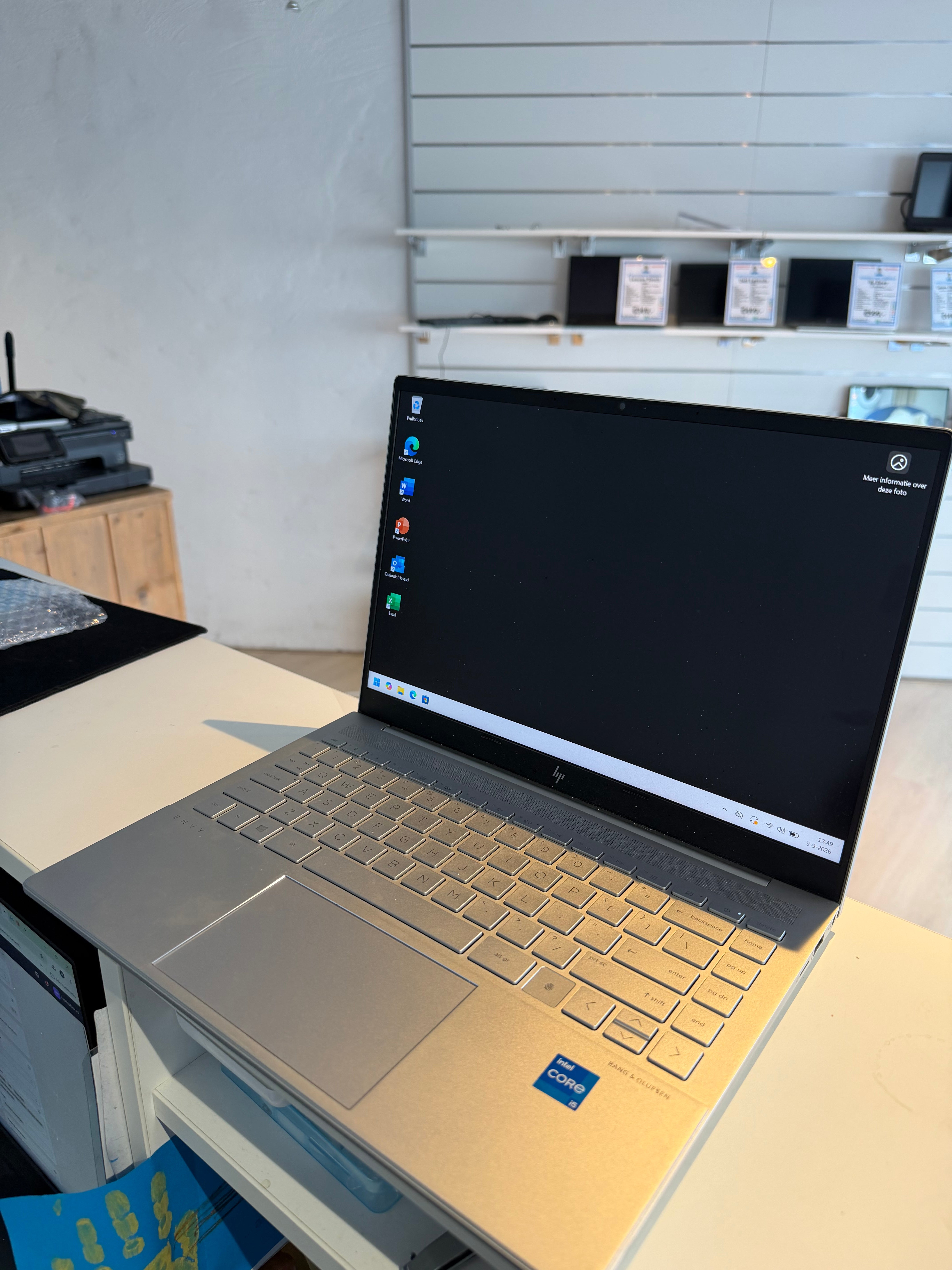 HP ENVY 14-eb0565nd – Intel Core i5-1135G7 | 8 GB RAM | 512 GB SSD | 14″ | Windows 11 Home