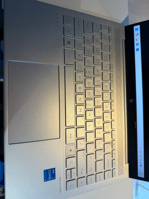 HP ENVY 14-eb0565nd – Intel Core i5-1135G7 | 8 GB RAM | 512 GB SSD | 14″ | Windows 11 Home