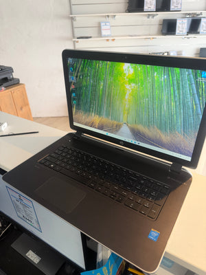 HP Pavilion | Intel Core i5 | 8GB RAM | 240GB SSD | 17,3