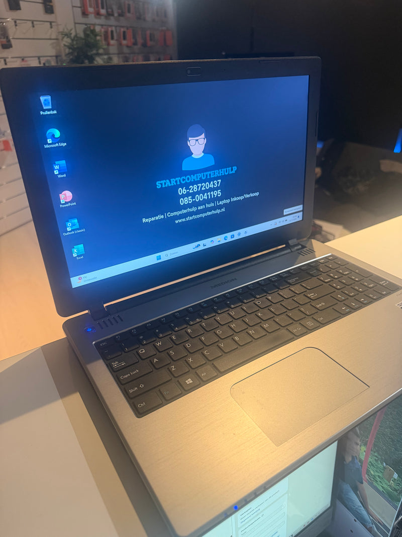 Medion Akoya E6239 – Intel Celeron N2940 | 8 GB | 240 GB SSD | 15,6″ | Windows 11 Pro