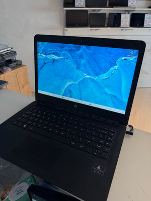 HP 14-bp012nd – 8 GB RAM | 120 GB SSD | 14″ | Windows 11 Pro