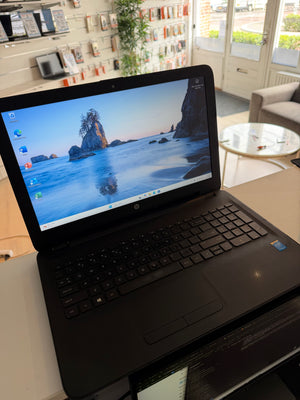 HP 15-ac170nd – Intel Core i3-5005U | 4 GB RAM | 240 GB SSD | 15,6″ | Windows 11 Pro