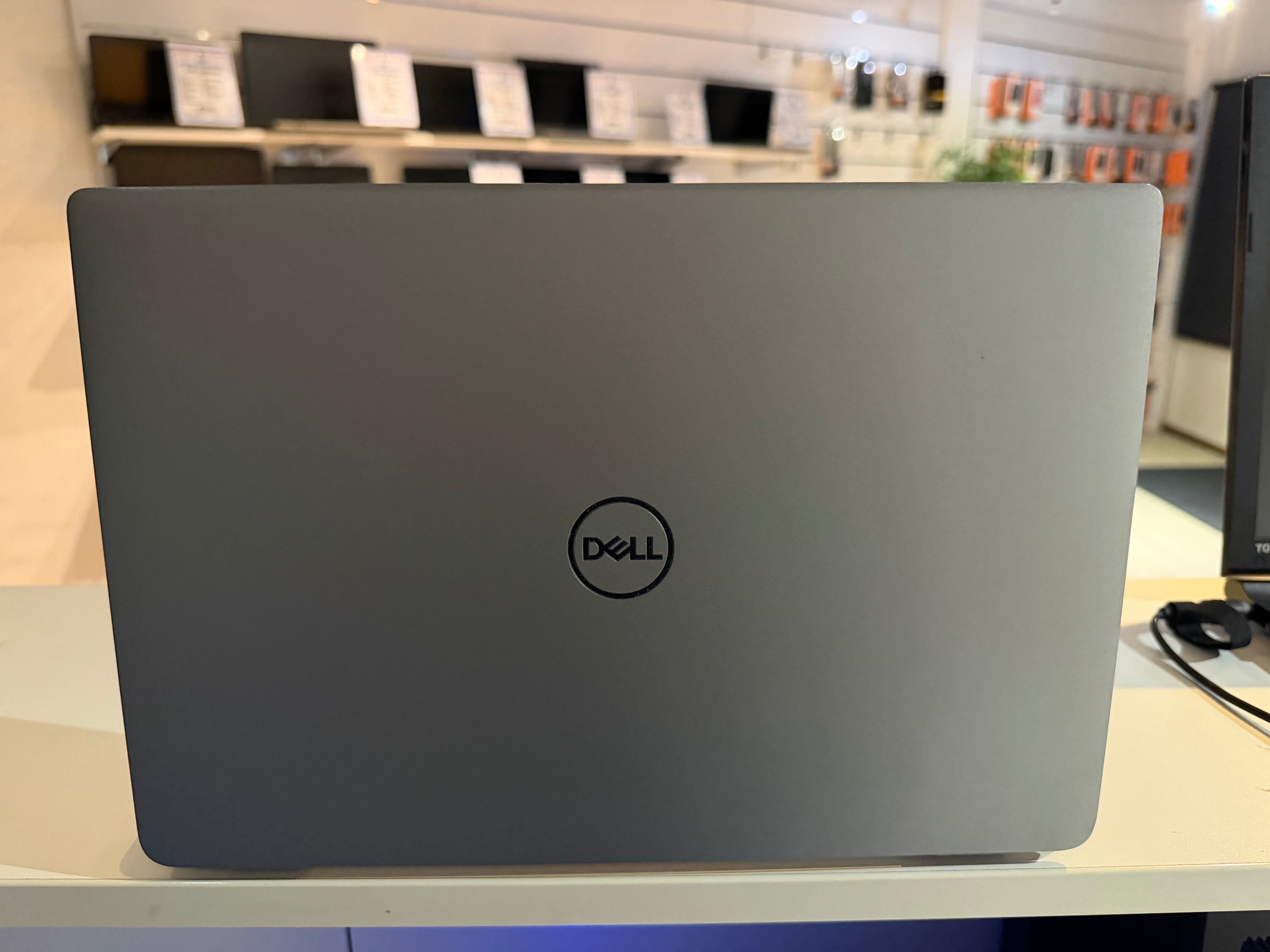 Dell Latitude 3340 – Intel Core i3-1315U | 8 GB RAM | 240 GB SSD | Windows 11 Pro