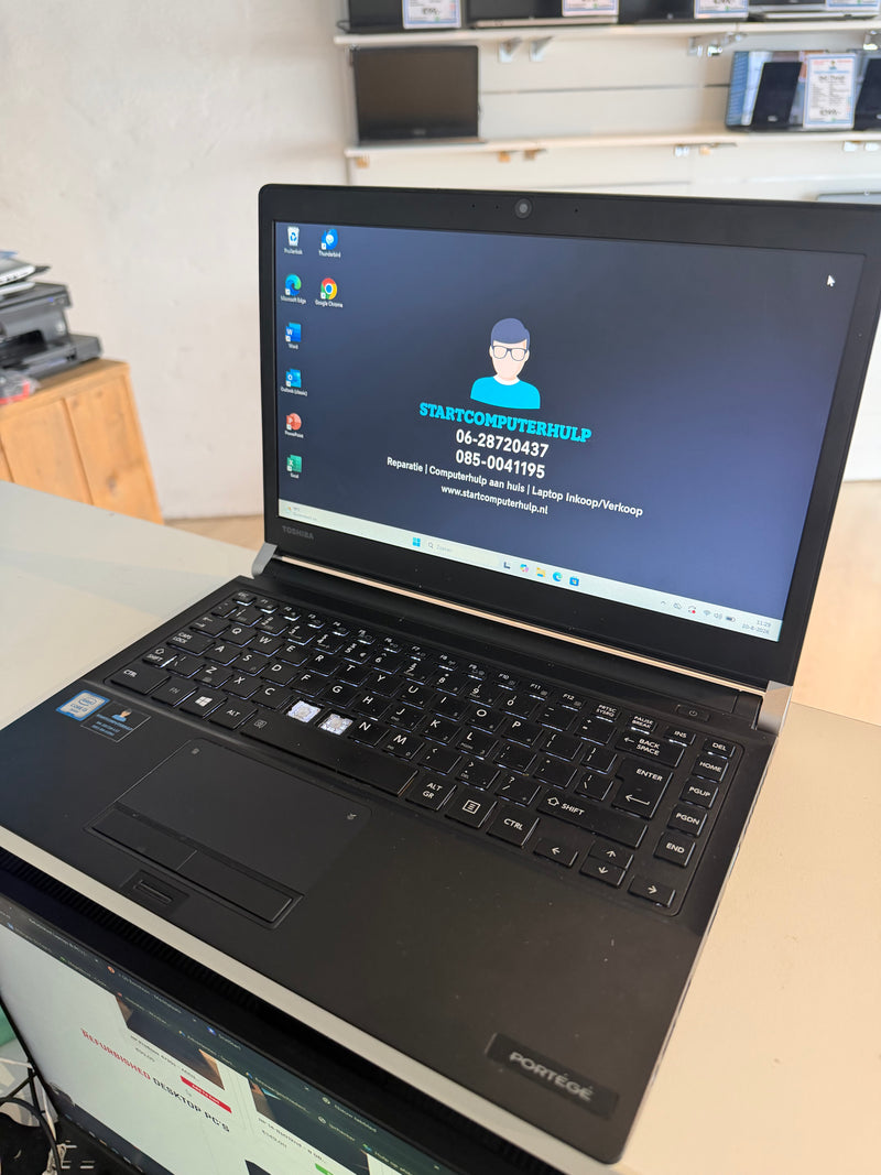 Toshiba Portégé A30-C-14C | Mist 2 Knopjes | i3 | 8GB | 120GB SSD | Windows 11 Pro