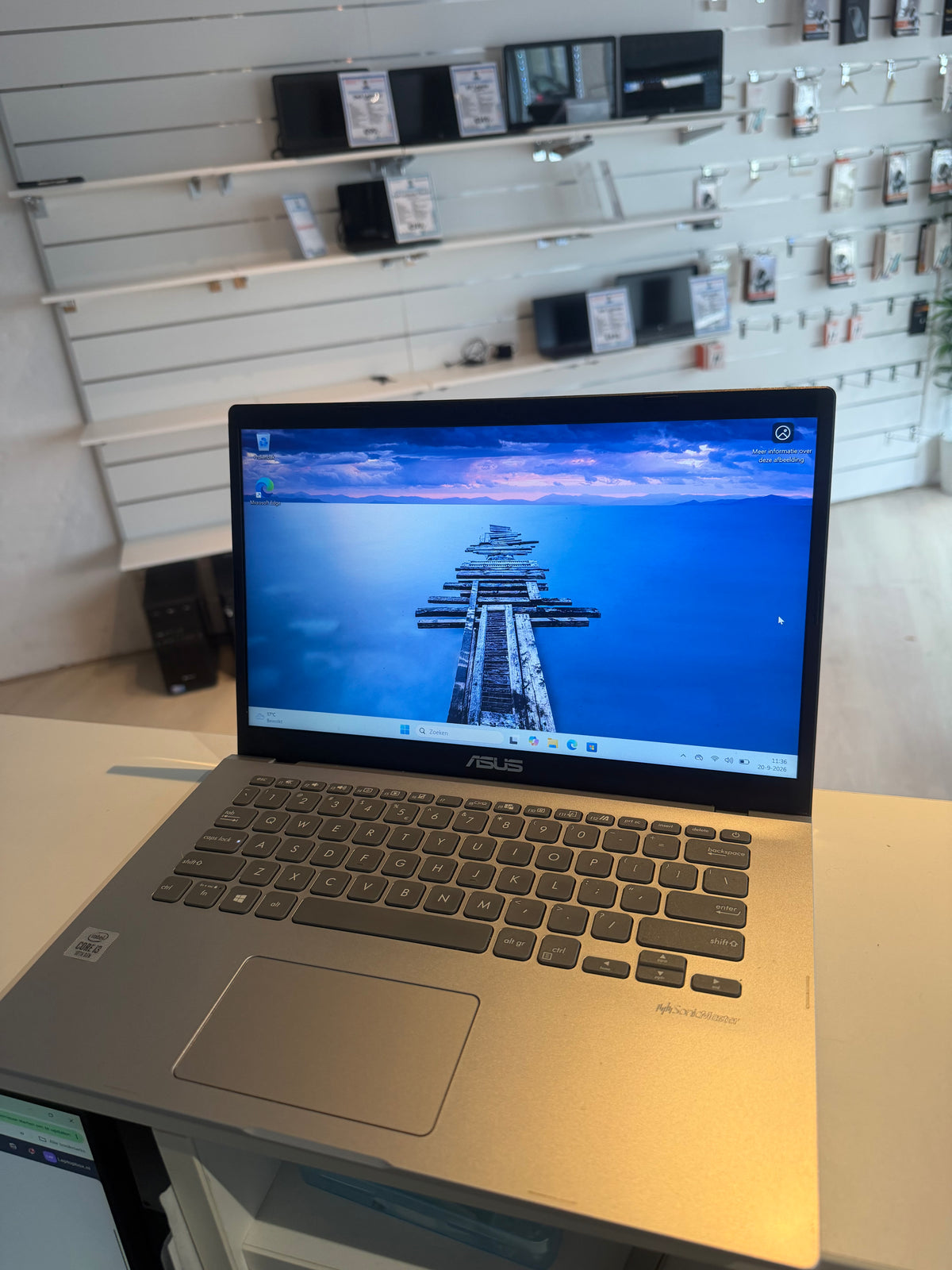 ASUS VivoBook X409JA | i3-1005G1 | 8GB RAM | 240GB SSD | Windows 11 Home