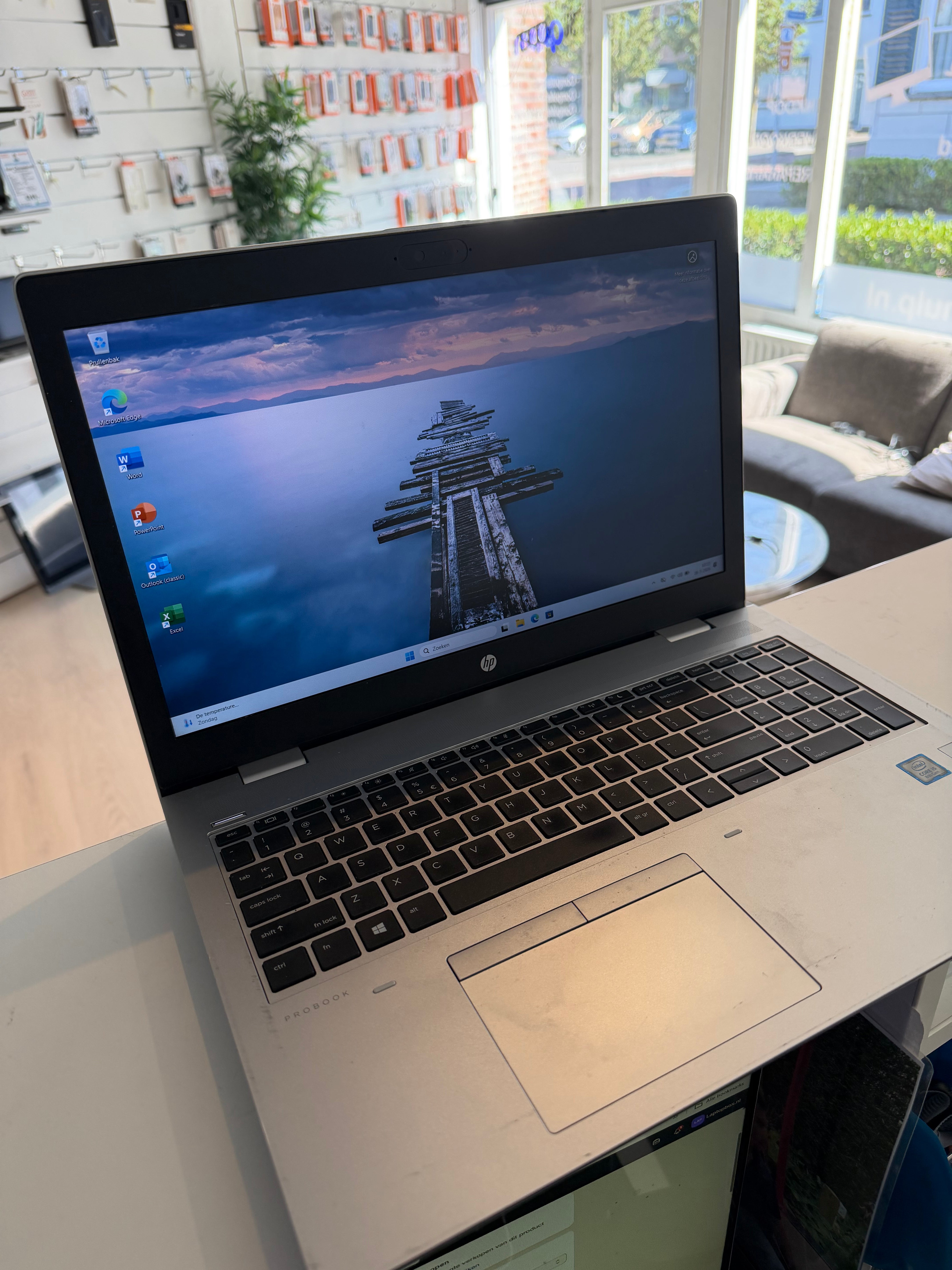 HP ProBook 650 G5 | i5-8265U | 16 GB | 500 GB SSD | 15,6″ Full HD | Windows 11 Pro